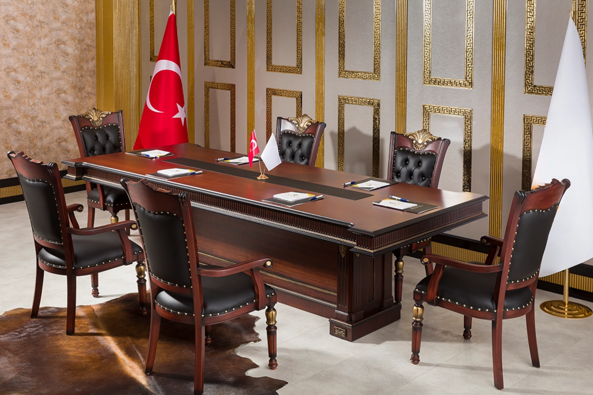 Lina Toplantı Masası